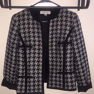 Black and Gray Business Blazer